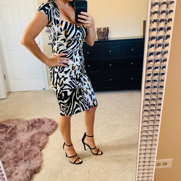 Dress - Picture 3 of 5